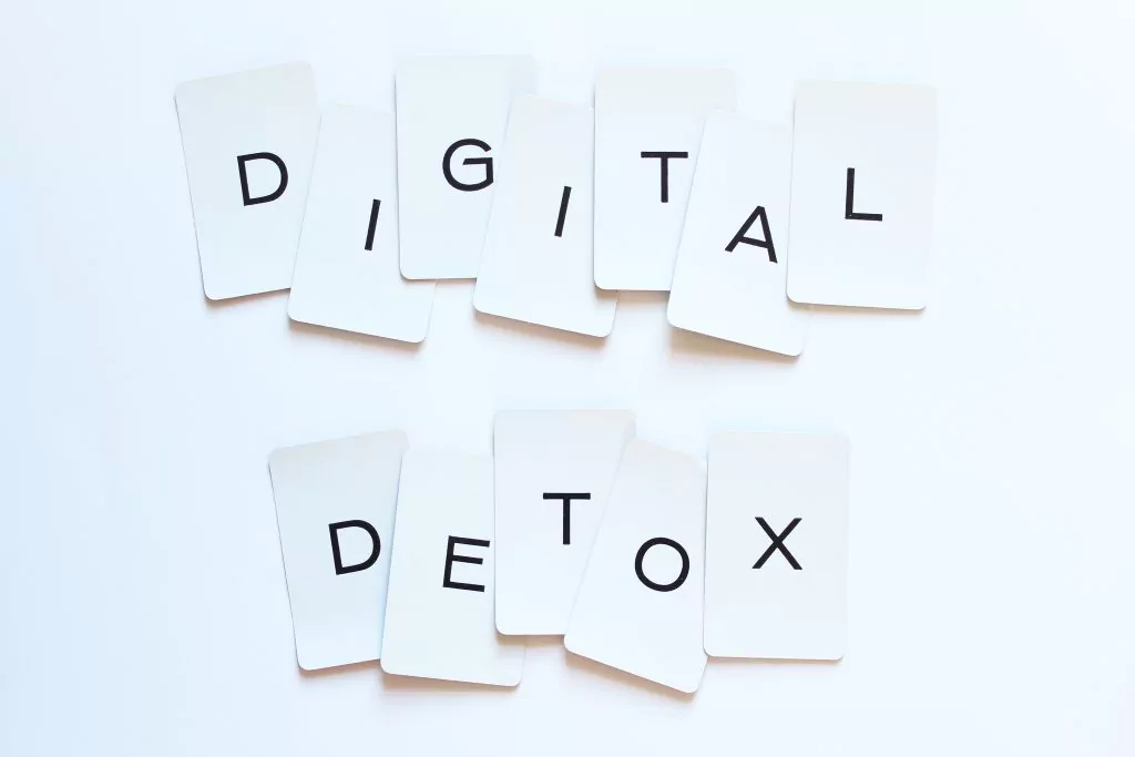 Digital Detox auf Karten geschrieben